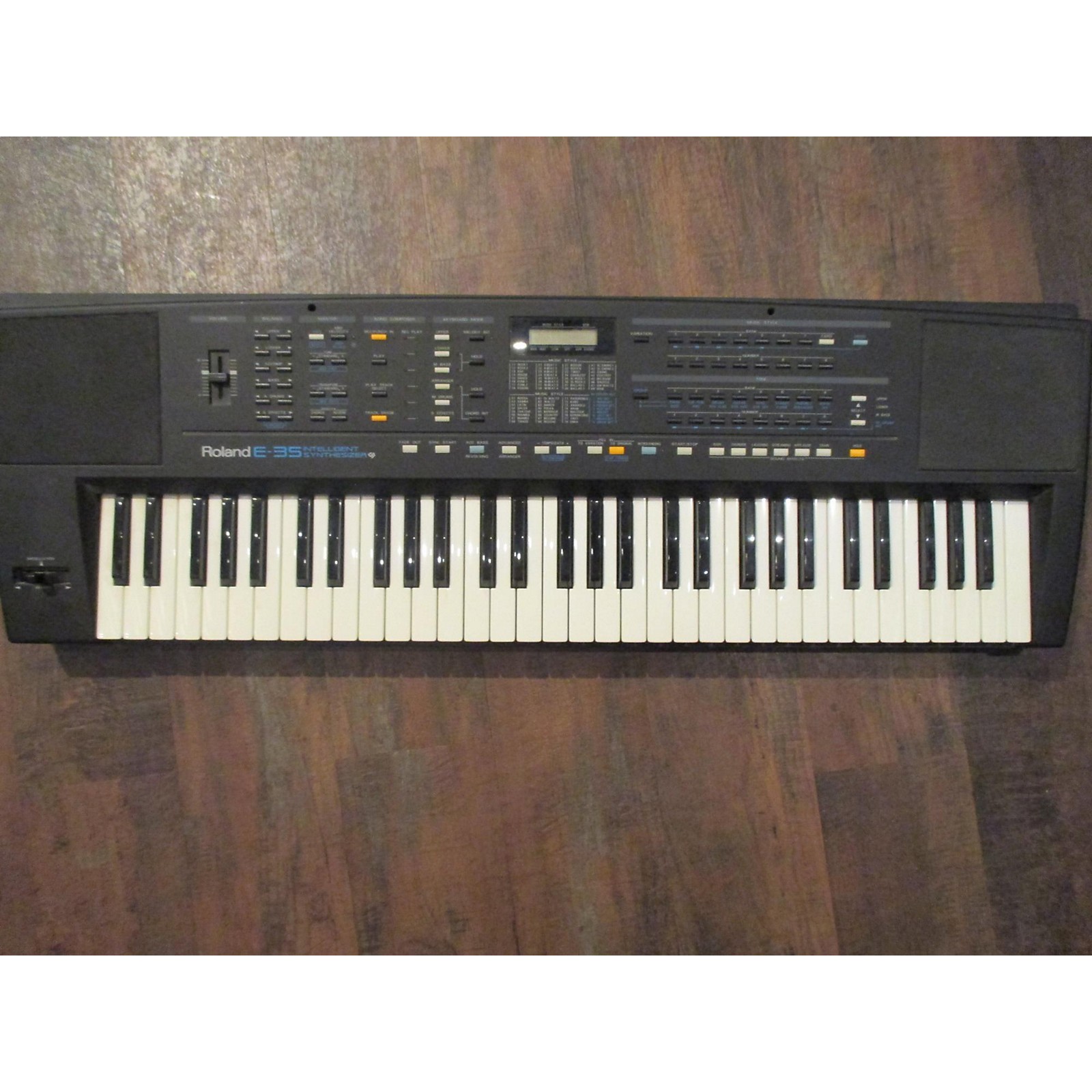 Used Roland E35 Portable Keyboard Musician's Friend