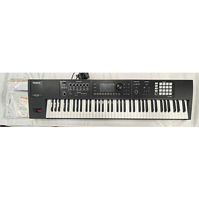 Roland FA-07 76-Key Keyboard Workstation Keyboard Workstation