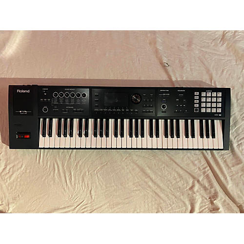 Roland FA06 Keyboard Workstation