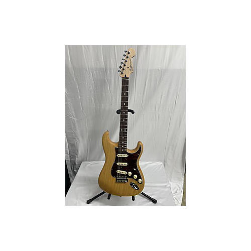 Fender FSR Standard Stratocaster Solid Body Electric Guitar Natural