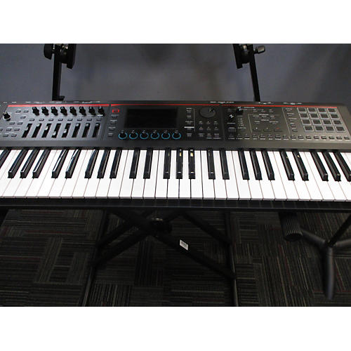 Roland Fantom 06 Keyboard Workstation