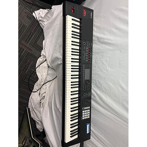 Roland Fantom 08 Keyboard Workstation