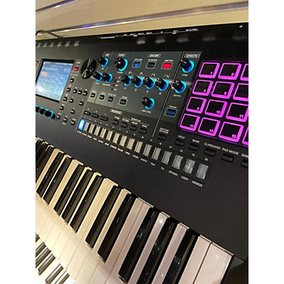 Roland Fantom 6 Keyboard Workstation