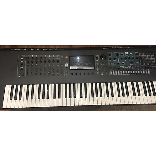 Roland Fantom 7 Keyboard Workstation