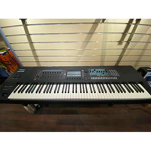 Roland Fantom 8 Keyboard Workstation