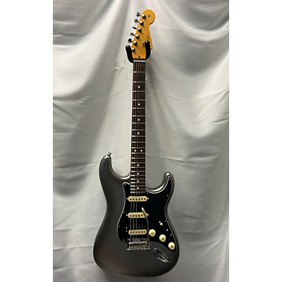 Fender Fender American Professional II Stratocaster HSS Rosewood Fingerboard Solid Body Electric Guitar