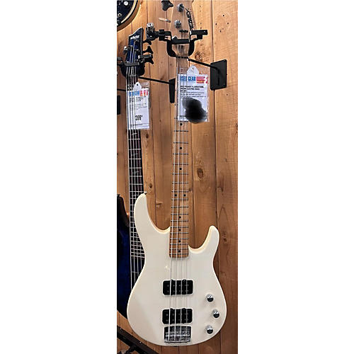 Peavey Foundations Electric Bass Guitar Cream