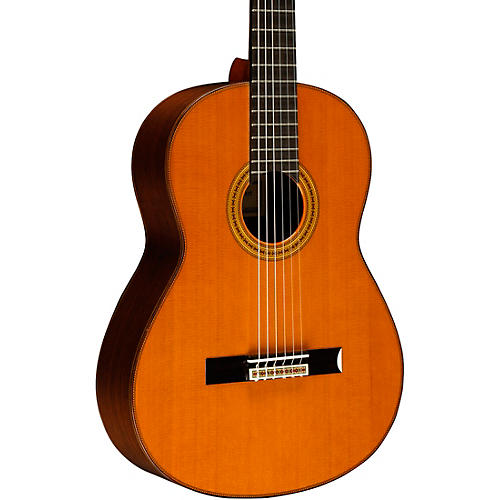 Yamaha GC42 Handcrafted Classical Guitar Cedar