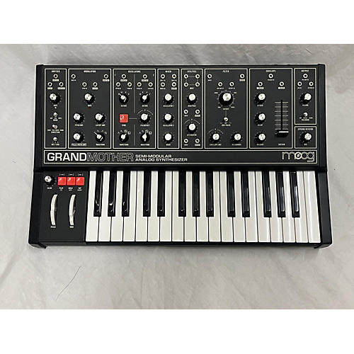 Moog GRANDMOTHER DARK MIDI Controller