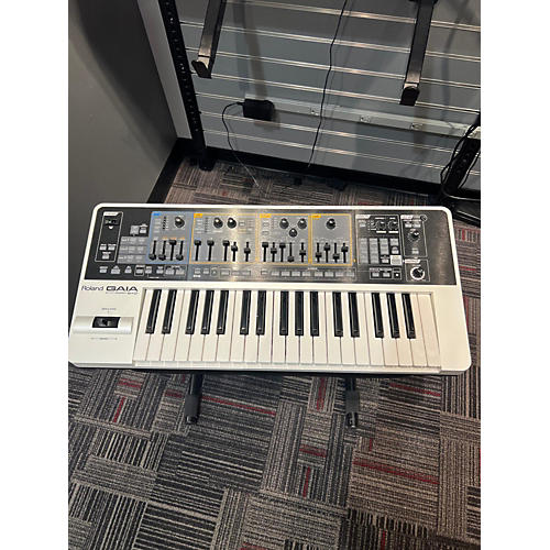 Roland Gaia SH01 37 Key Synthesizer | Musician's Friend