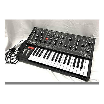Moog Grandmother Dark Synthesizer