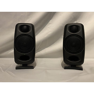 IK Multimedia ILOUD MICRO MONITORS Powered Monitor