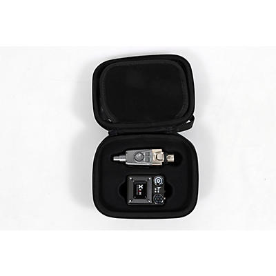 Xvive In-Ear Monitor Wireless System With T9 In-Ear Monitors and CU4 Carry Case
