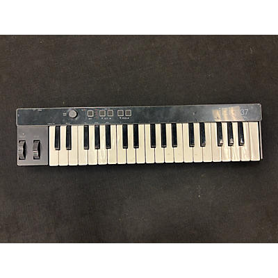 IK Multimedia Irig Keys 37 MIDI Controller