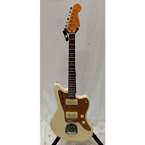 Squier J Mascis Jazzmaster Solid Body Electric Guitar White Musician