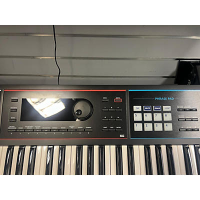 Roland JUNO-DS61 Synthesizer