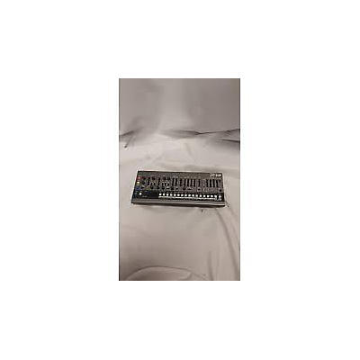 Roland JX08 Synthesizer