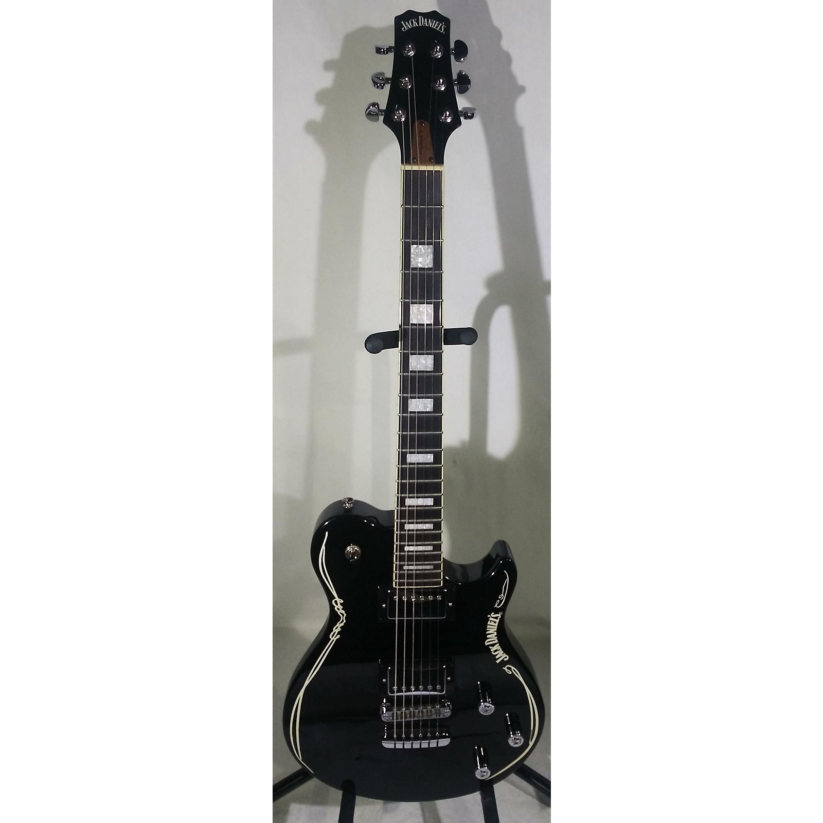 Used Peavey Jack Daniels Single Cut Solid Body Electric Guitar Black