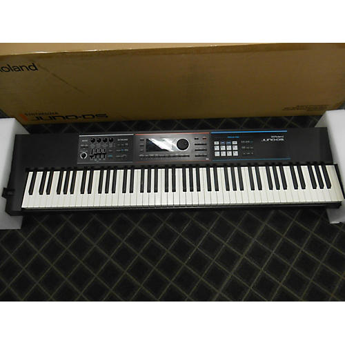 Juno-DS88 Synthesizer