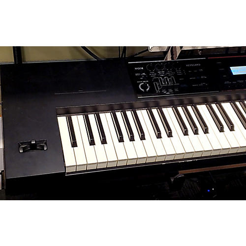 Roland Juno DS88 Synthesizer