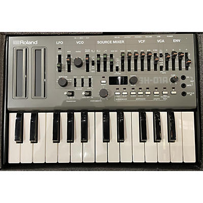Roland K-25M\SH-01A Synthesizer