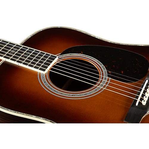 Martin D-41 Standard Dreadnought Acoustic Guitar Ambertone | Musician's  Friend