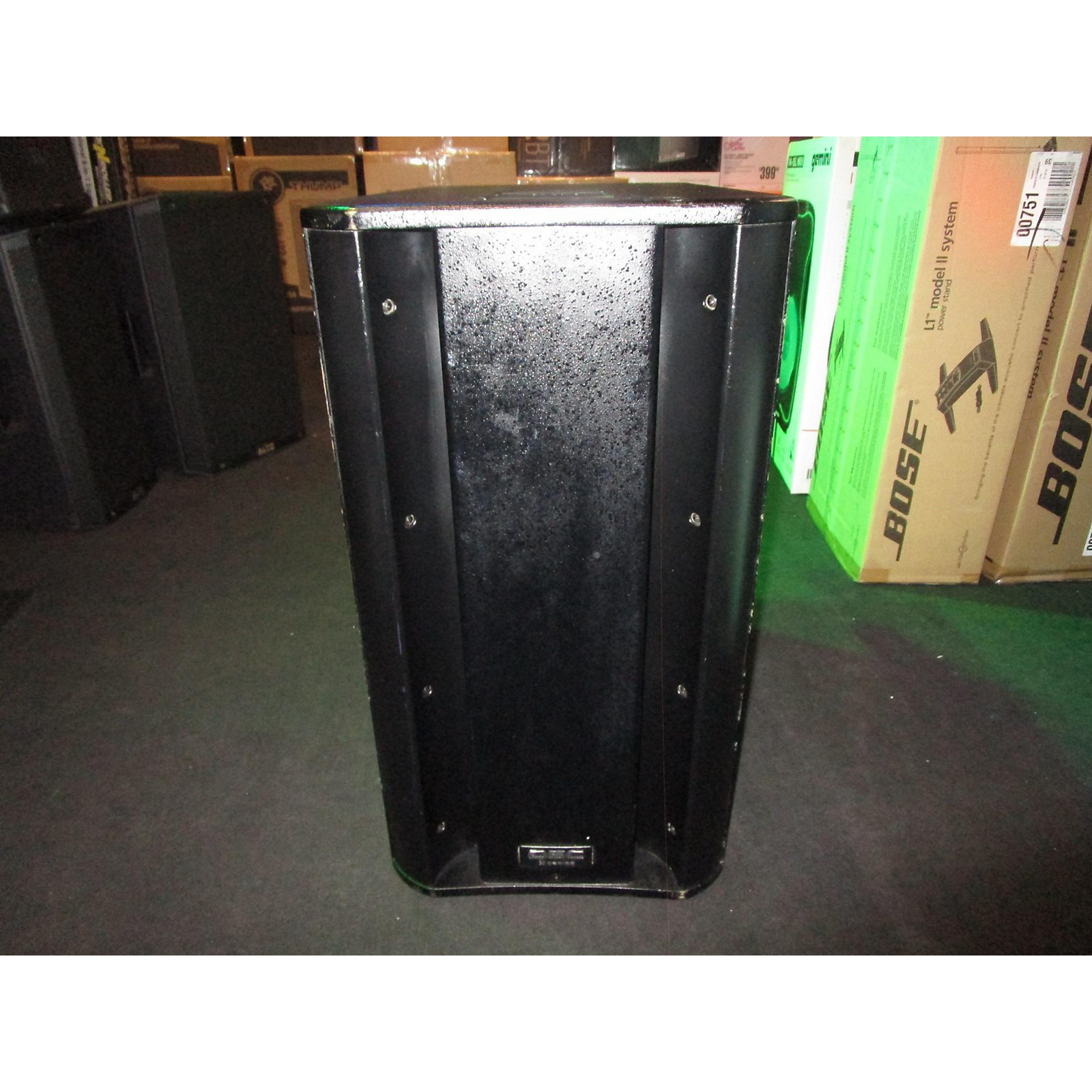 Used QSC KSUB Powered Subwoofer Musician's Friend