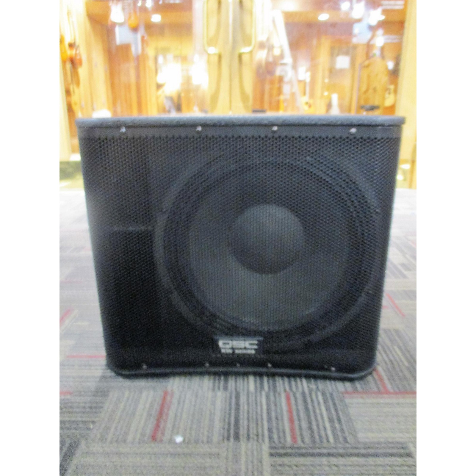 Used QSC KW181 1000W Powered Subwoofer Musician's Friend