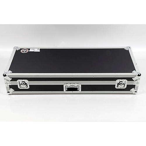 Road Runner Keyboard Flight Case With Casters Condition 3 - Scratch and Dent Black, 61 Key 197881210793