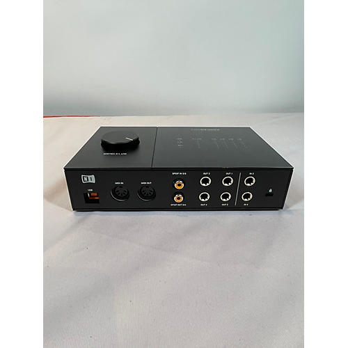 Native Instruments Komplete Audio 6 Audio Interface