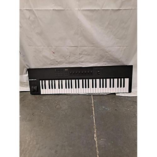 Komplete Kontrol A61 MIDI Controller