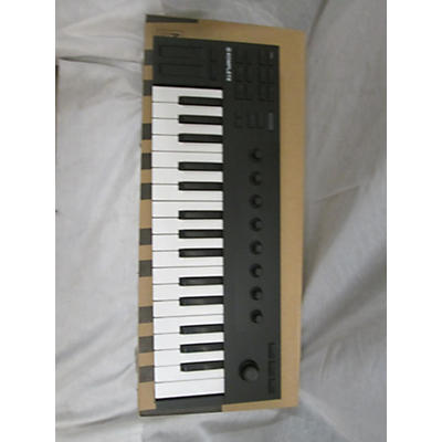 Native Instruments Komplete Kontrol M32 MIDI Controller