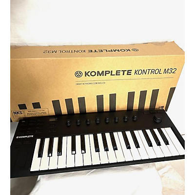 Native Instruments Komplete Kontrol M32 MIDI Controller