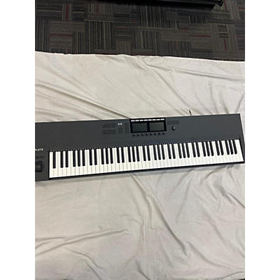 Native Instruments Komplete Kontrol Mk3 Keyboard Workstation