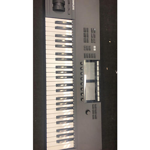 Native Instruments Komplete Kontrol S49 MK2 MIDI Controller