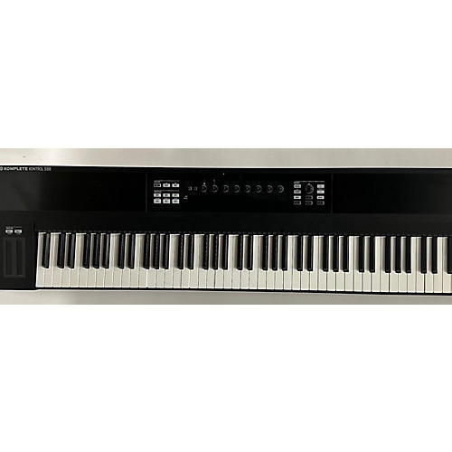 Native Instruments Komplete Kontrol S88 MIDI Controller