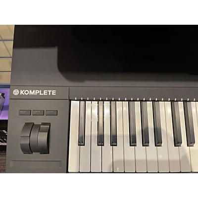 Native Instruments Komplete Kontrol S88 MK2 MIDI Controller