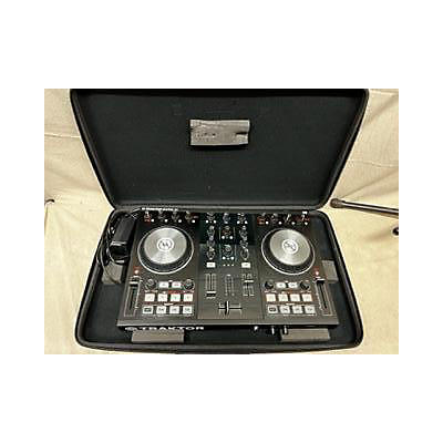 Native Instruments Kontrol S2 DJ Controller
