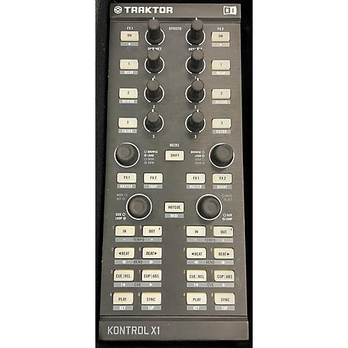 Native Instruments Kontrol X1 DJ Mixer