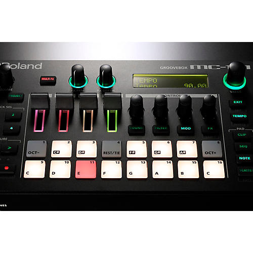 Roland MC-101 groovebox 中古 Roland MC-101 GROOVEBOX | Musician's Friend