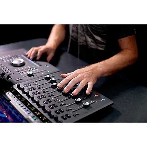 Avid S1 8-Fader Control Surface | Musician's Friend