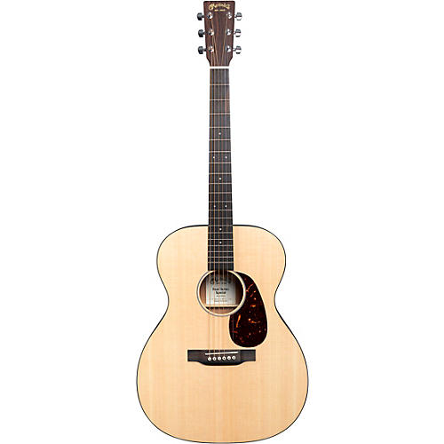 Martin 000 store acoustic guitar