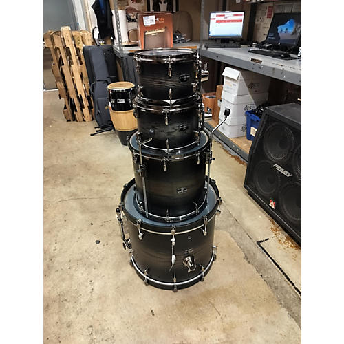 Yamaha Live Custom Drum Kit BLACK CHARCOAL BURST