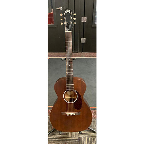 Guild M-20 Concert Acoustic Guitar Natural