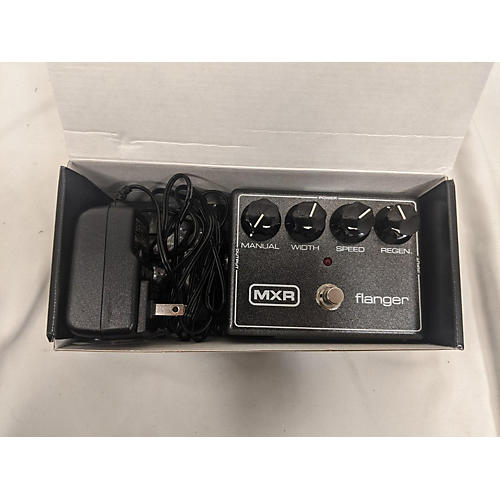 MXR M117R Flanger Effect Pedal | Musician's Friend