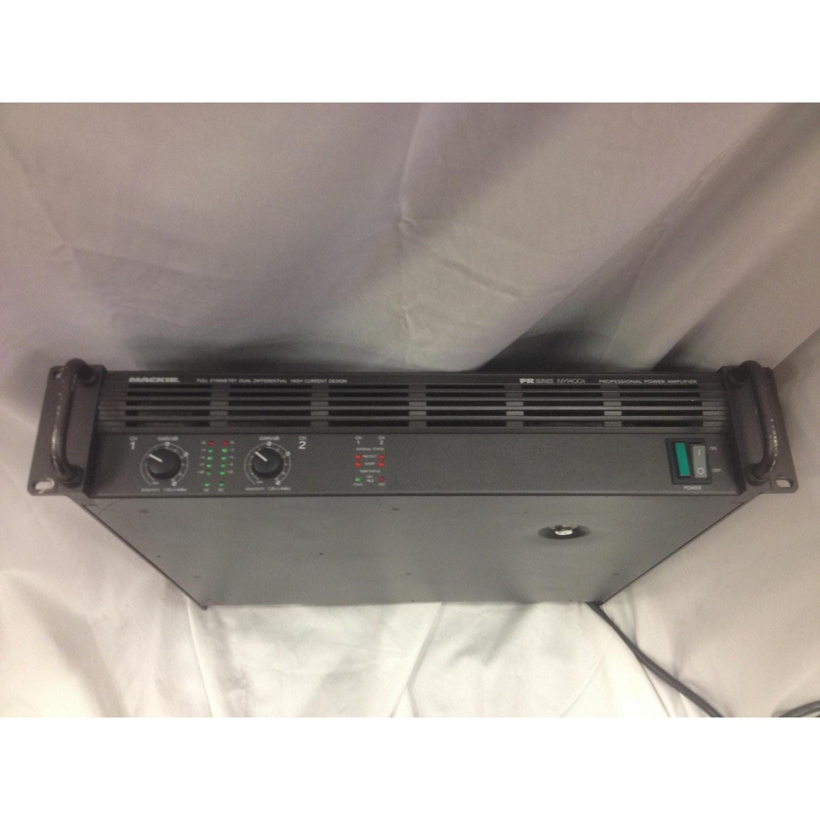 Mackie M1400I Power Amp Musician