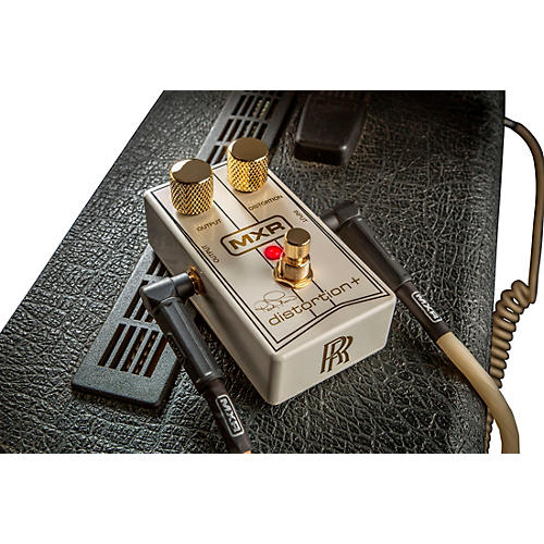 MXR RR104C RANDY RHOADS 　と　ZOOM　MS-200D+ MXR RR104C Randy Rhoads Distortion Plus Concorde Pedal | zZounds