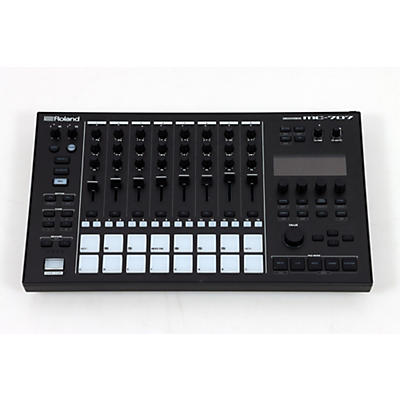 Roland MC-707 GROOVEBOX
