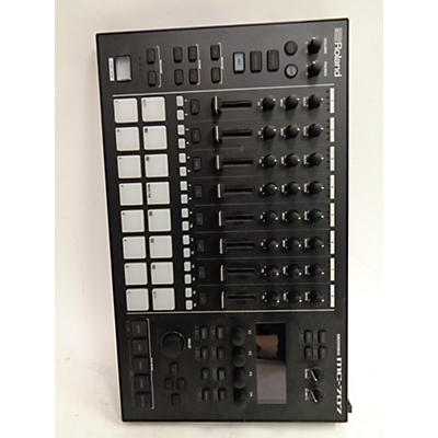 Roland MC-707 Groovebox Production Controller