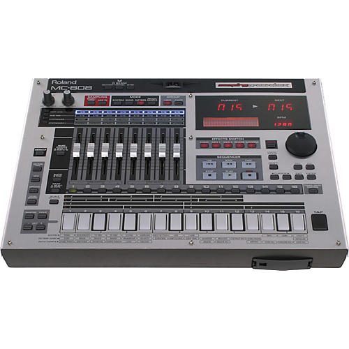 MC-808 Sampling Groovebox